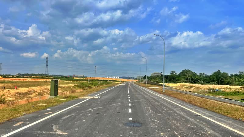 Tanah Perindustrian untuk Dijual di Pajam (Mantin) - EC Low - Exterior - PropertyGuru.com.my