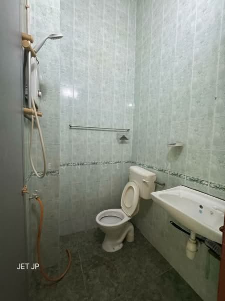 Rumah Teres 2 Tingkat untuk Dijual di Taman Sentosa (Klang) - Eunice Lim - Bathroom - PropertyGuru.com.my