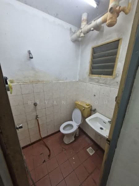 Apartment for Rent at Impian Apartment - Bryan Yeoh - Bathroom - PropertyGuru.com.my
