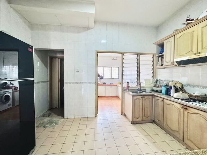 2-storey Terraced House for Sale in Bukit Jelutong (Shah Alam) - Alif Saad - PropertyGuru.com.my