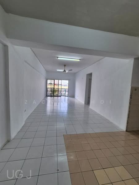 Pangsapuri untuk Dijual di Vista Bayu - Zackinn Hoi - Living Room - PropertyGuru.com.my