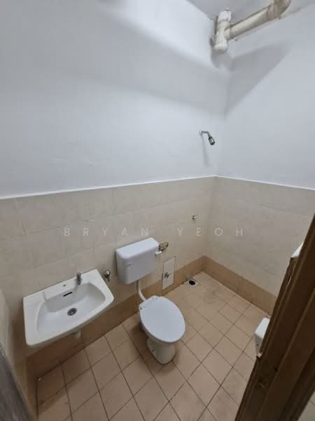 Pangsapuri untuk Disewa di Ria @ Amaniah Mulia - Bryan Yeoh - Bathroom - PropertyGuru.com.my