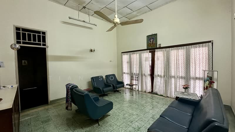 Bungalow for Sale in Bukit Persekutuan (Bangsar) - Tian Soon Tan - Living Room - PropertyGuru.com.my