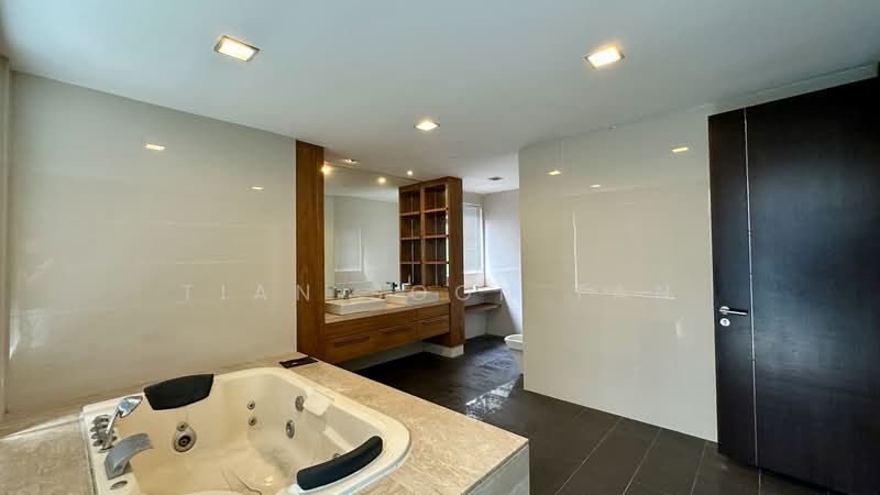 Bungalow for Sale in Bukit Persekutuan (Bangsar) - Tian Soon Tan - Bathroom - PropertyGuru.com.my