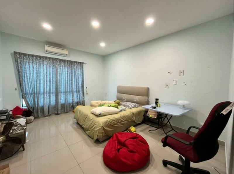Rumah Teres 3 Tingkat untuk Dijual di Bandar Sungai Long (Selangor) - Charisse Ng - Bedroom - PropertyGuru.com.my