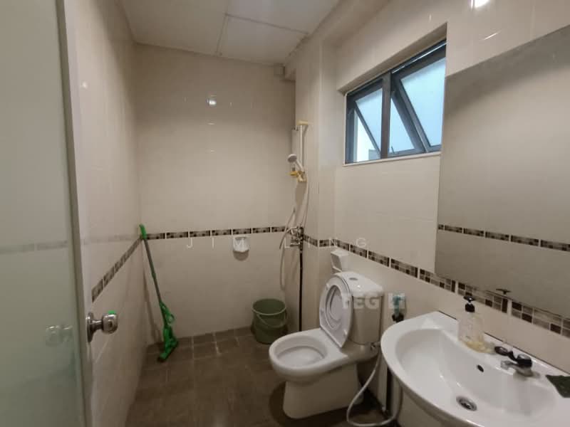 Rumah Bandar untuk Disewa di Kota Kemuning (Shah Alam) - Jim Ling - Bathroom - PropertyGuru.com.my