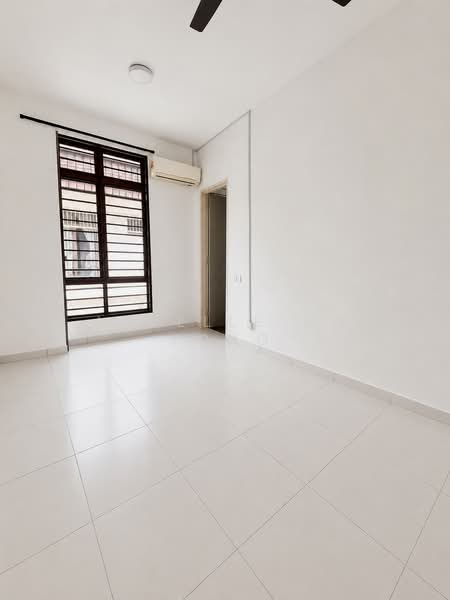 Cluster House for Sale in Setia Tropika (Johor Bahru) - Janelle Aw Yong - PropertyGuru.com.my