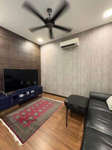 Rumah Teres 3-Tingkat untuk Dijual di Bukit Jelutong (Shah Alam) - Zuraini Soh - Living Room - PropertyGuru.com.my