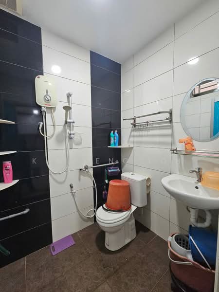 2-storey Terraced House for Rent in Gelang Patah (Johor) - Kim Yeng Loh - Bathroom - PropertyGuru.com.my