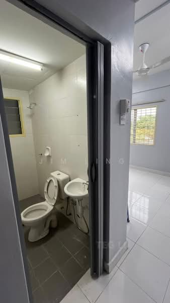 Apartment for Rent at Kemuning Aman - Jim Ling - Bathroom - PropertyGuru.com.my