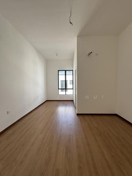 2-storey Terraced House for Sale in Resort Home Hijayu Ara Sendayan (Bandar Sri Sendayan) - Ong Jia Hui - Bedroom - PropertyGuru.com.my