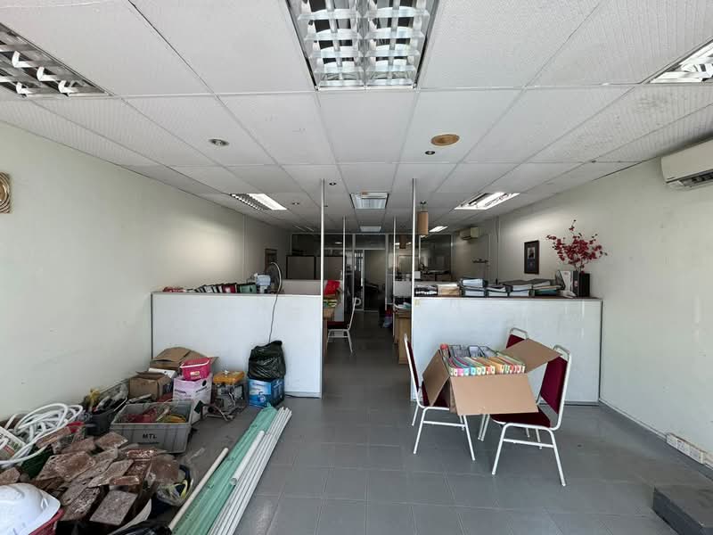 Kedai / Pejabat untuk Disewa di Bandar Hilir (Melaka City) - Vinc Pheng - Interior - PropertyGuru.com.my