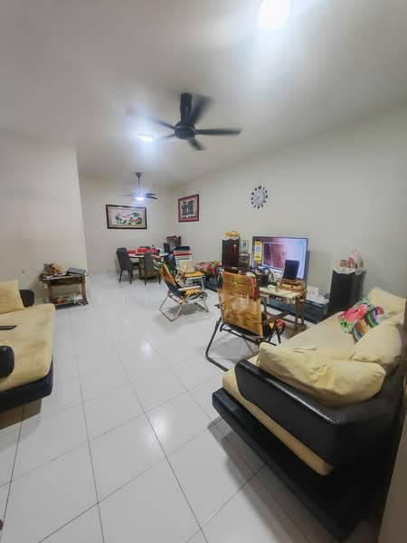 2-storey Terraced House for Sale in Taman Setia Indah (Tebrau) - Keith Ching - Living Room - PropertyGuru.com.my