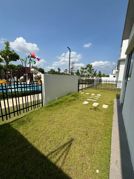 Rumah Berkembar untuk Dijual di Eco Sanctuary (Telok Panglima Garang) - Alex Chua - Exterior - PropertyGuru.com.my