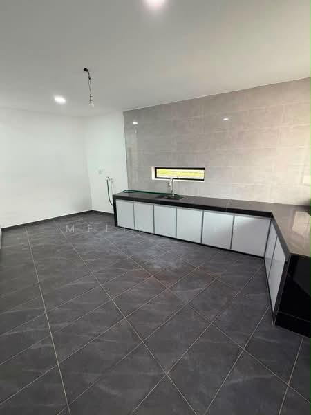 Rumah Teres 1 Tingkat untuk Dijual di Taman Suria (Johor Bahru) - Melinda Ee - Kitchen - PropertyGuru.com.my