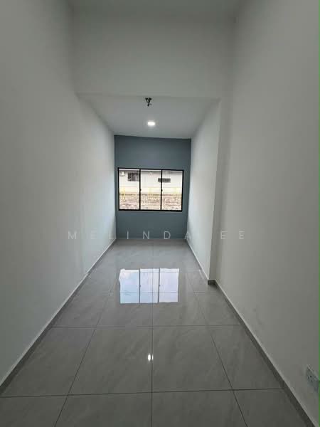 Rumah Teres 1 Tingkat untuk Dijual di Taman Suria (Johor Bahru) - Melinda Ee - Corridor - PropertyGuru.com.my