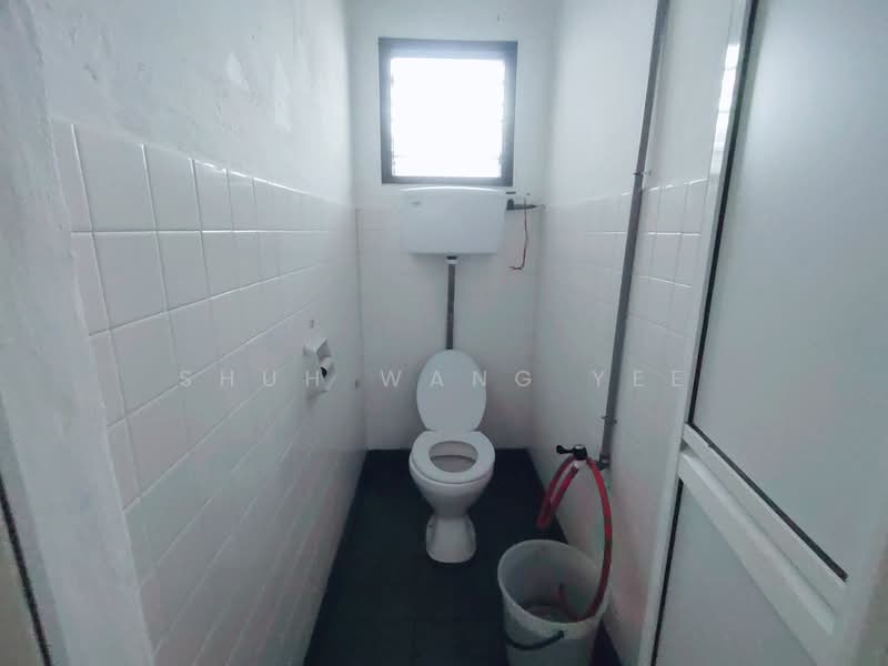 1-storey Terraced House for Rent in Melaka City (Melaka) - Shuh Wang Yee - Bathroom - PropertyGuru.com.my
