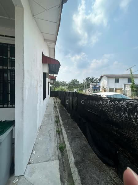 1-storey Terraced House for Sale in Parit Raja (Johor) - Celine Chai - Exterior - PropertyGuru.com.my