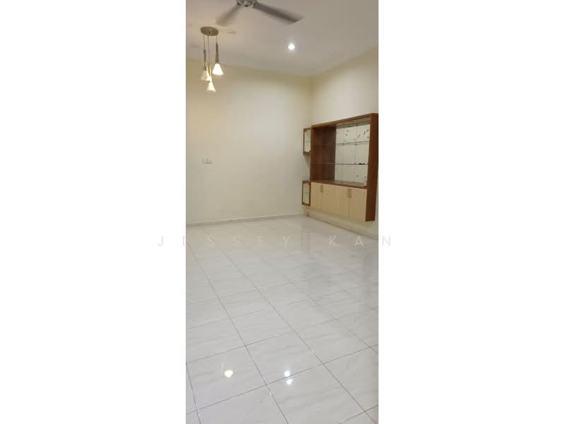 Semi-Detached House for Rent in Alor Akar (Kuantan) - Jessey Kan - Living Room - PropertyGuru.com.my