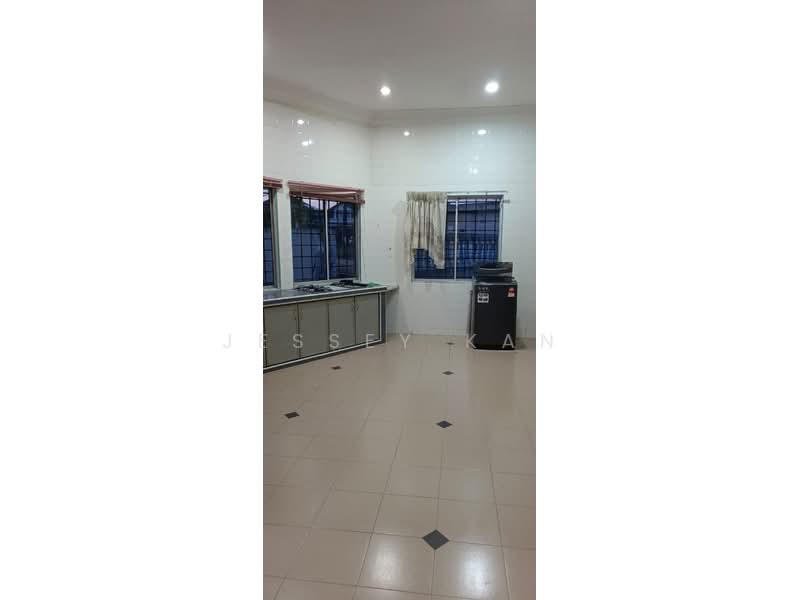 Semi-Detached House for Rent in Alor Akar (Kuantan) - Jessey Kan - Kitchen - PropertyGuru.com.my