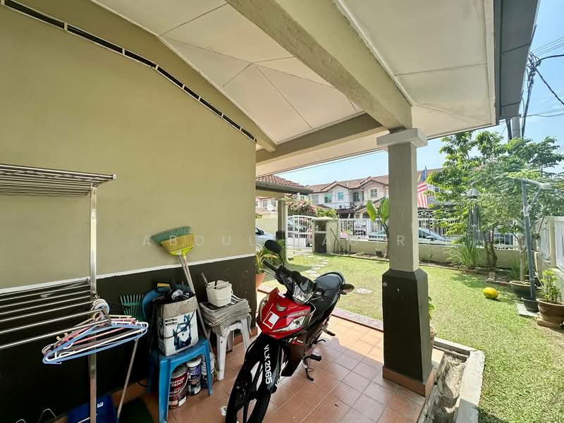 2-storey Terraced House for Sale in Bandar Putra Permai (Seri Kembangan) - Abdul Qadir - PropertyGuru.com.my