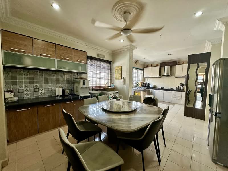 2-storey Terraced House for Sale in Bandar Putra Permai (Seri Kembangan) - Abdul Qadir - PropertyGuru.com.my