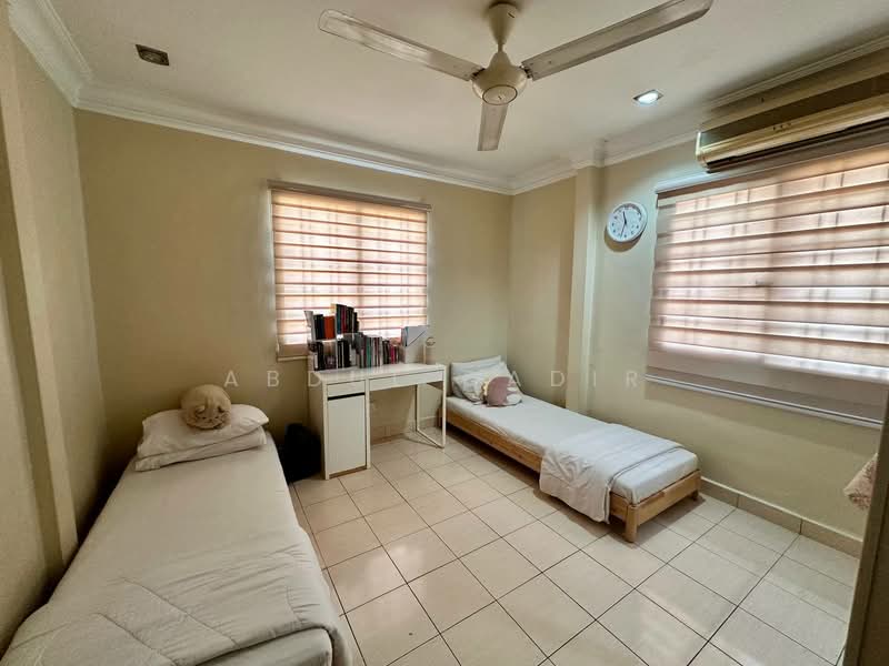 2-storey Terraced House for Sale in Bandar Putra Permai (Seri Kembangan) - Abdul Qadir - PropertyGuru.com.my