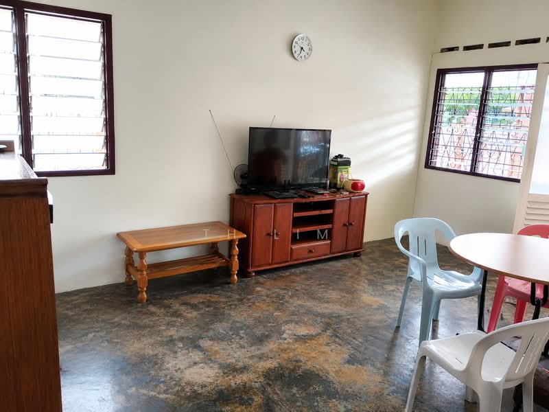 1-storey Terraced House for Sale in Taman Maju Jaya (Ampang) - TH Lim - Living Room - PropertyGuru.com.my