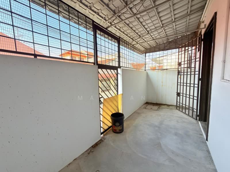 Rumah Teres 2 Tingkat untuk Dijual di Taman Suria (Kluang) - May Tan - PropertyGuru.com.my