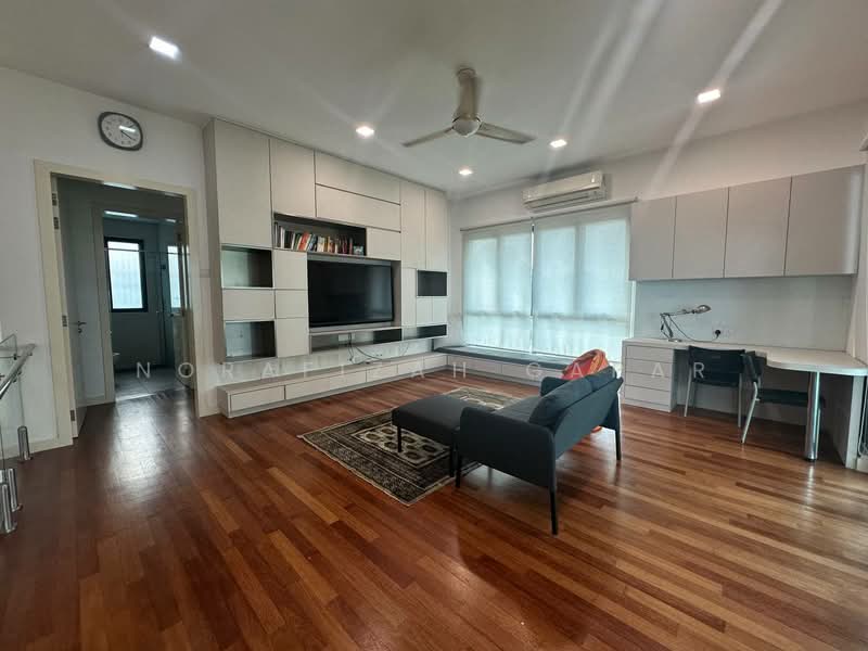 3-storey Terraced House for Rent in Cyberjaya (Selangor) - NoraFizah Gapar - Living Room - PropertyGuru.com.my