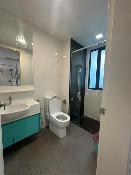 3-storey Terraced House for Rent in Cyberjaya (Selangor) - NoraFizah Gapar - Bathroom - PropertyGuru.com.my