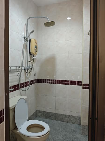 Rumah Teres 2 Tingkat untuk Disewa di Ampang Jaya (Ampang) - Janice Yap - Bathroom - PropertyGuru.com.my
