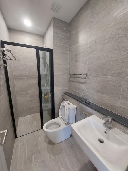 Servis Apartment untuk Disewa di Edelweiss @ Tropicana Gardens - Ben Ng - Bathroom - PropertyGuru.com.my