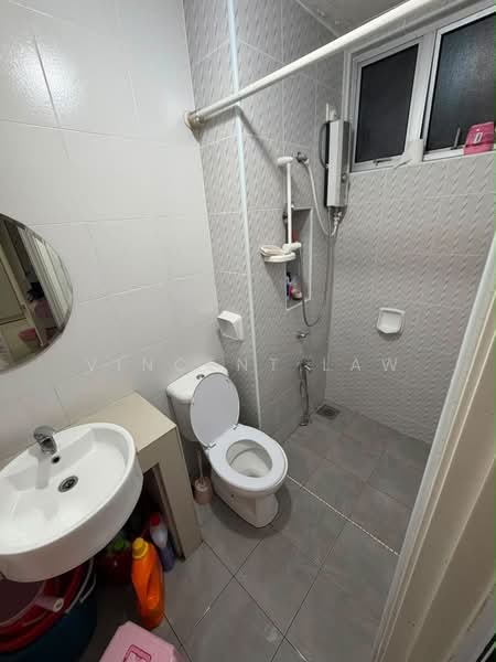 Apartment for Sale at Austin Suites (Permata Austin) - Vincent Law - PropertyGuru.com.my