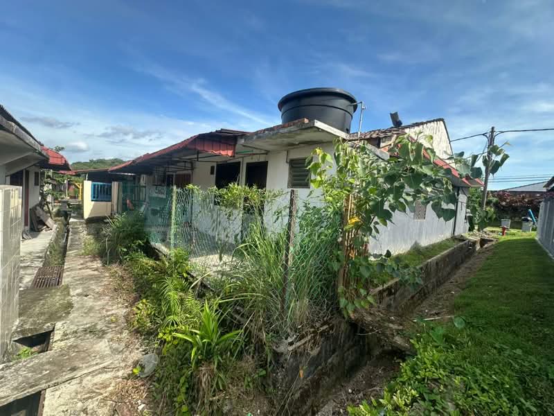 1-storey Terraced House for Sale in Taman Universiti (Skudai) - Ethan Lim - Exterior - PropertyGuru.com.my