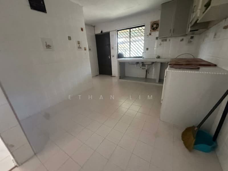 1-storey Terraced House for Sale in Taman Universiti (Skudai) - Ethan Lim - Kitchen - PropertyGuru.com.my