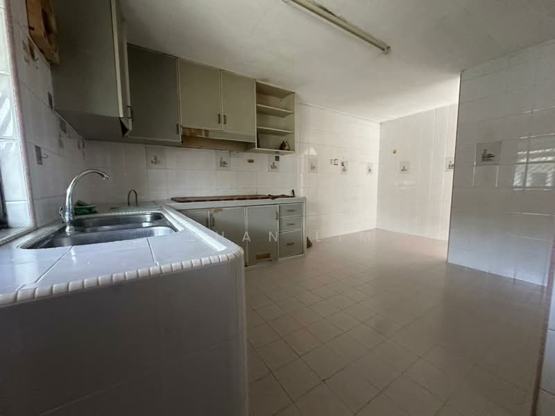 1-storey Terraced House for Sale in Taman Universiti (Skudai) - Ethan Lim - Kitchen - PropertyGuru.com.my