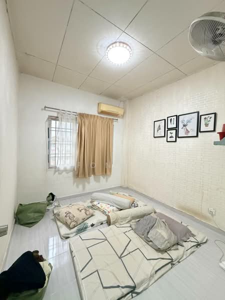 Pangsapuri untuk Dijual di Sri Kenari Apartment - Ee Fong Toh - Bedroom - PropertyGuru.com.my