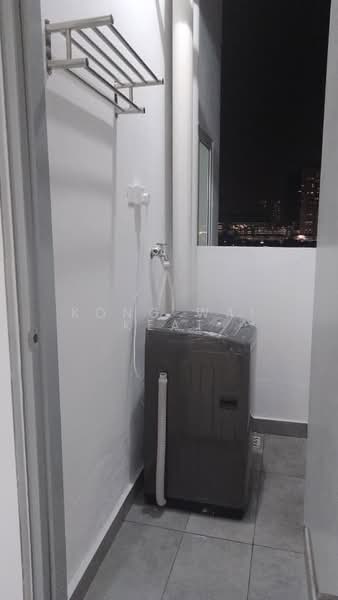Servis Apartment untuk Disewa di 121 Residences - Kong Wai Keat - Balcony - PropertyGuru.com.my