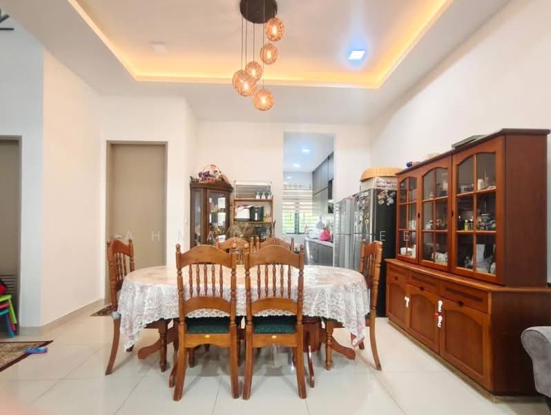 2-storey Terraced House for Rent in Cyberjaya (Selangor) - Ahmad Fadlee - Dining Room - PropertyGuru.com.my