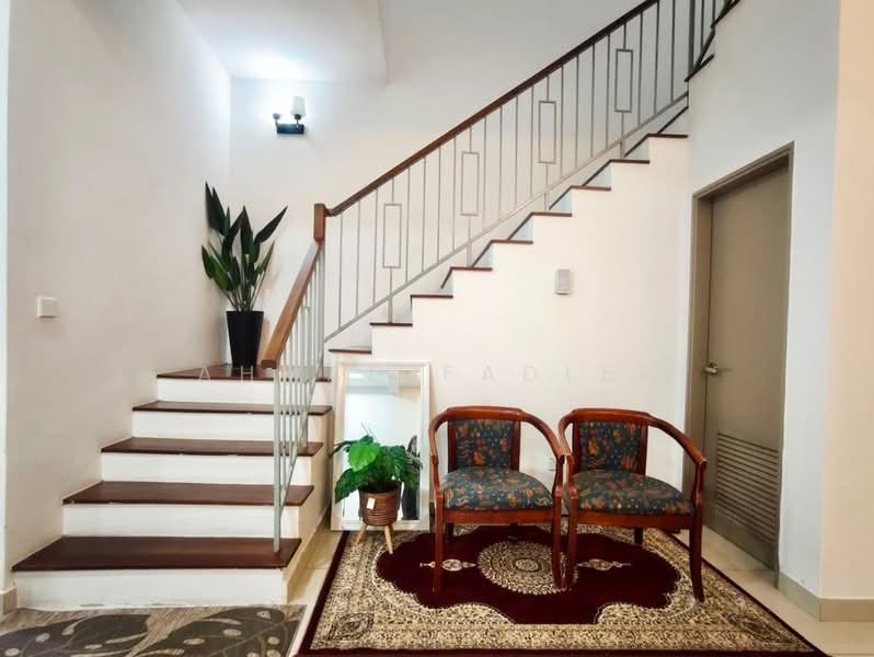 2-storey Terraced House for Rent in Cyberjaya (Selangor) - Ahmad Fadlee - Entrance - PropertyGuru.com.my