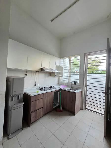 2-storey Terraced House for Rent in Kajang (Selangor) - Candace Wong - Kitchen - PropertyGuru.com.my