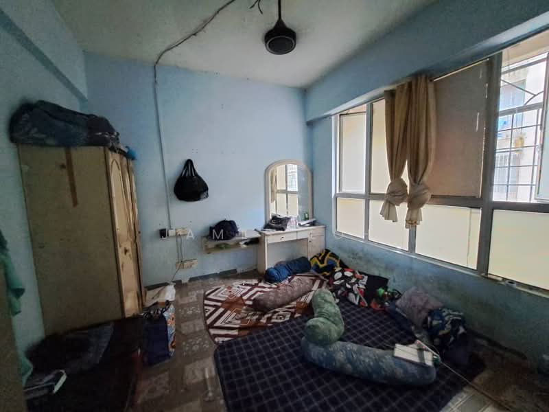 Kedai / Pejabat untuk Dijual di Pusat Bandar Puchong (Puchong) - James Loh - Bedroom - PropertyGuru.com.my