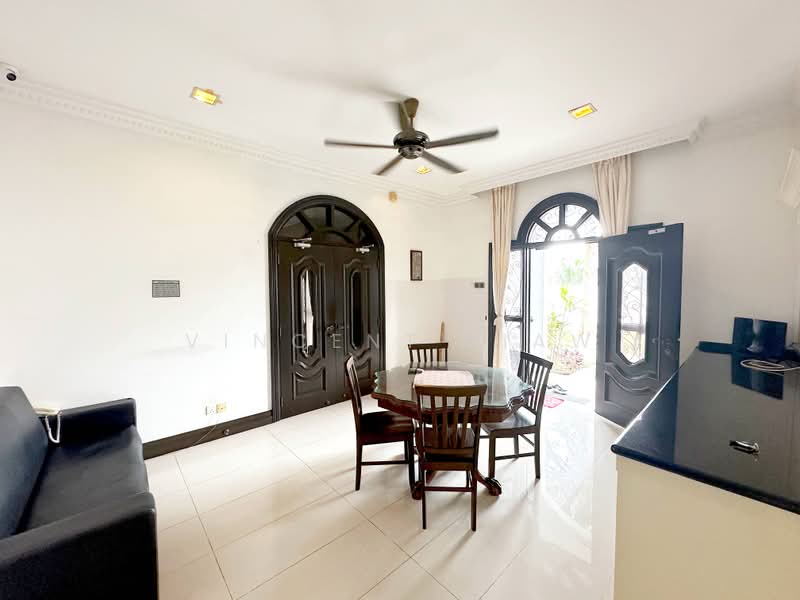Rumah Banglo untuk Dijual di Seksyen 9 (Kota Damansara) - Vincent Liaw - Living Room - PropertyGuru.com.my