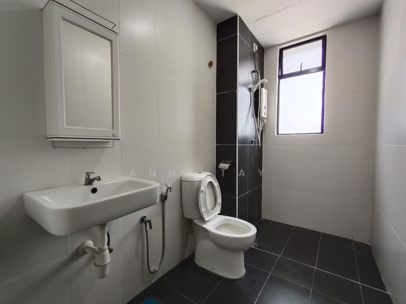 Servis Apartment untuk Disewa di The Garden Residences - Anne Tay - Bathroom - PropertyGuru.com.my