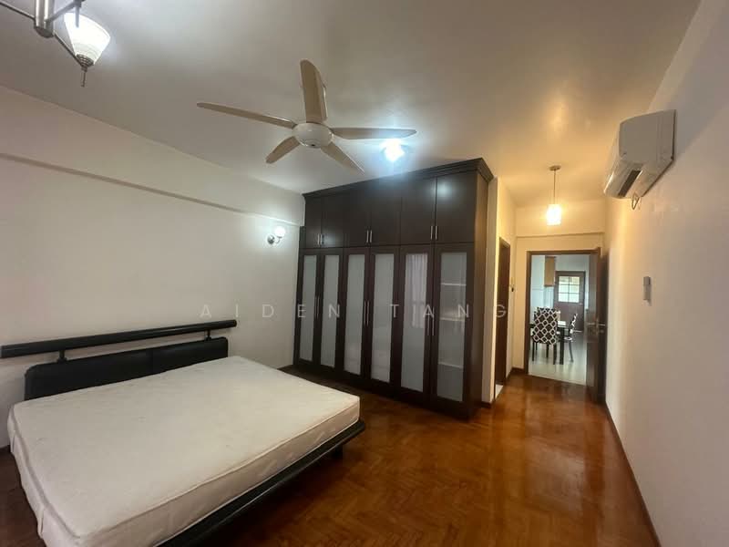 Pangsapuri untuk Disewa di Molek Pine 1 - Aiden Tang - Bedroom - PropertyGuru.com.my