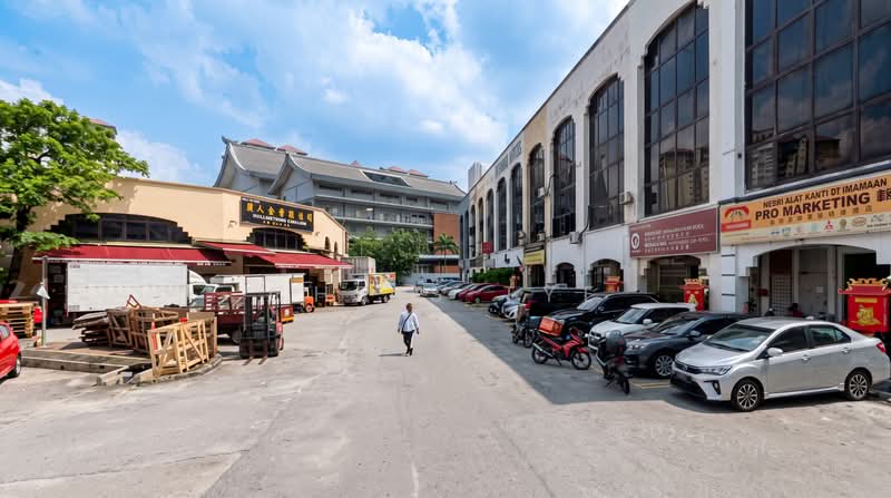 Terrace Factory for Sale in MWE Commercial Park (Batu) - Chris Tye - Exterior - PropertyGuru.com.my