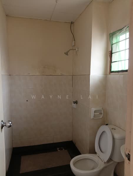 Rumah Teres 2 Tingkat untuk Dijual di Taman Tasik Puchong (Puchong) - Wayne Lai - Bathroom - PropertyGuru.com.my