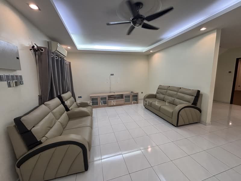 Rumah Teres 2 Tingkat untuk Disewa di Taman Ipoh Selatan (Ipoh) - Megan Chee - Living Room - PropertyGuru.com.my