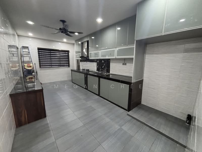 Rumah Teres 2 Tingkat untuk Disewa di Taman Ipoh Selatan (Ipoh) - Megan Chee - Kitchen - PropertyGuru.com.my